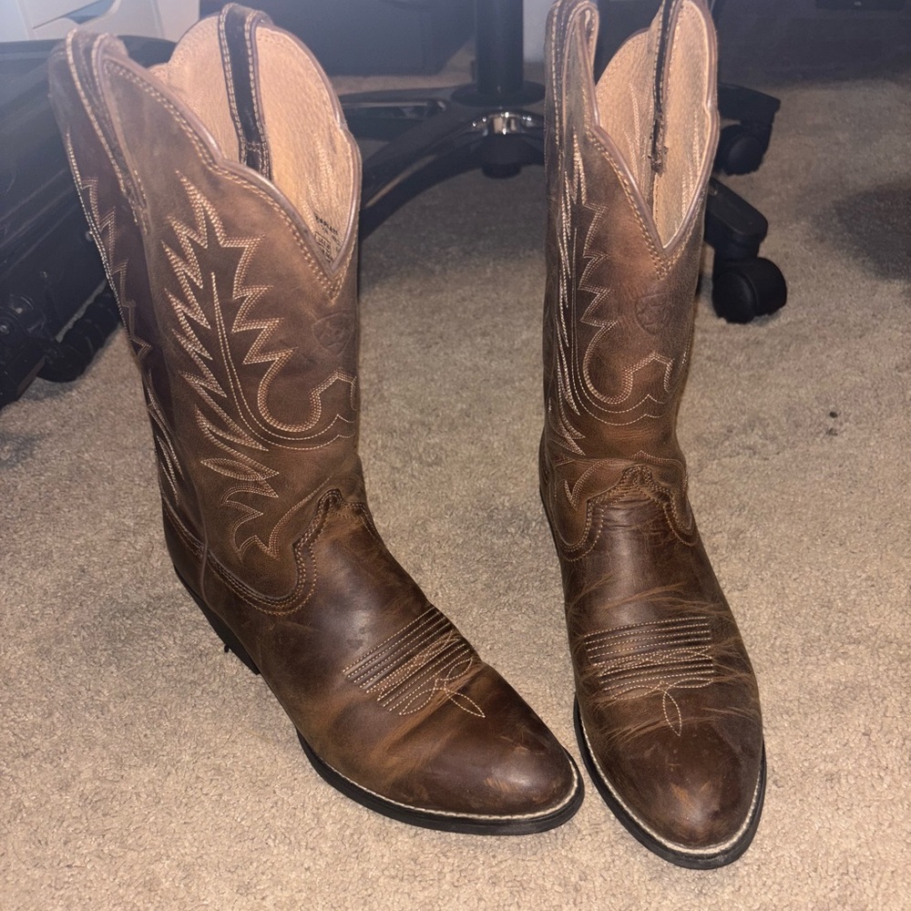 Ariat R toe Brown Boots